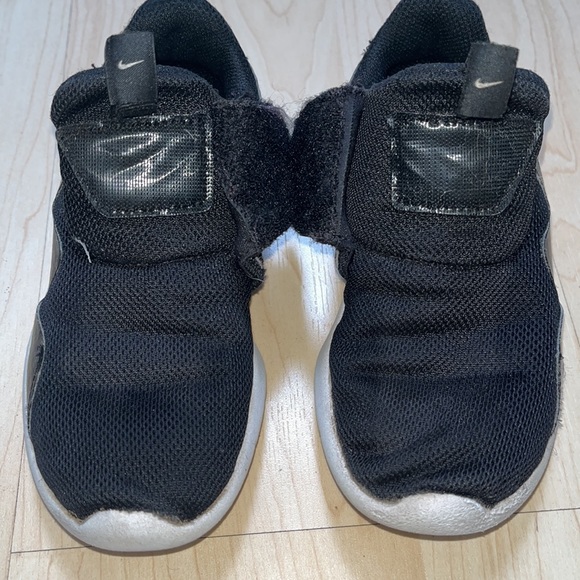 Nike Kids Boys Velcro Runners Sz 10 - Picture 6 of 7
